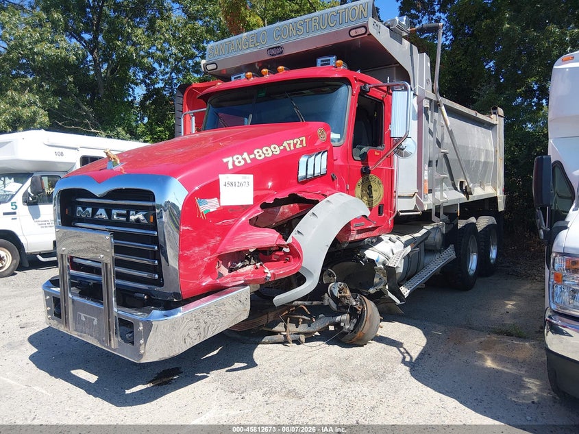 2021 Mack Granite VIN 1M2GR4GC0MM025034 IAAI salvage auction — Unknown, Salvage (Massachusetts), sold $58,000 on 2026-09-09 (photo 2)