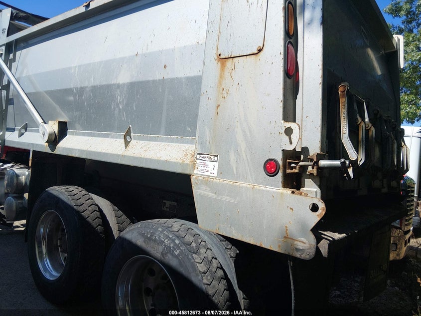 2021 Mack Granite VIN 1M2GR4GC0MM025034 IAAI salvage auction — Unknown, Salvage (Massachusetts), sold $58,000 on 2026-09-09 (photo 3)
