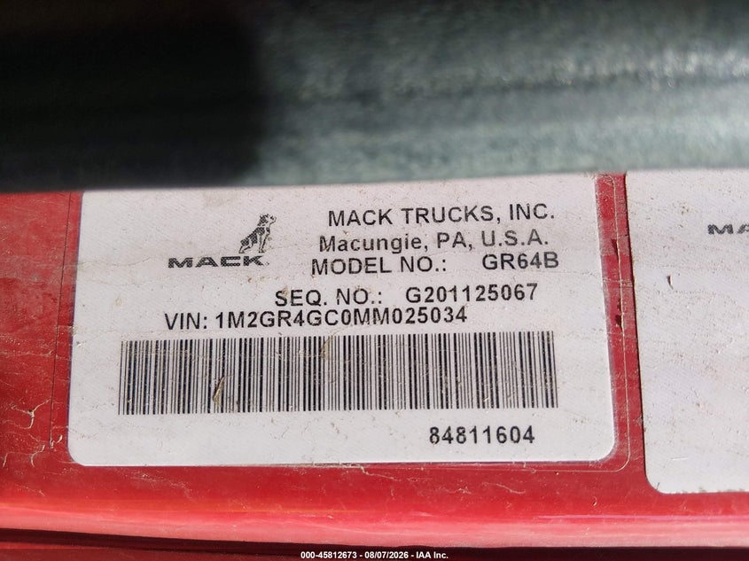 2021 Mack Granite VIN 1M2GR4GC0MM025034 IAAI salvage auction — Unknown, Salvage (Massachusetts), sold $58,000 on 2026-09-09 (photo 8)