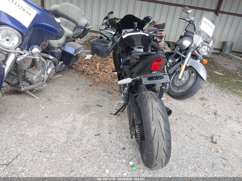 2026 Yama Yzfr7sl VIN JYARM60E7TA000470 IAAI salvage auction — SIDE, Wait Title, sold $3,900 on 2026-09-30 (photo 6)