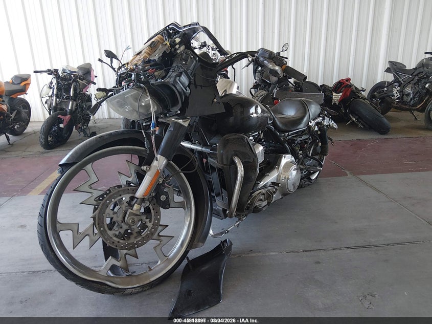 2015 Harley-davidson Road glide VIN 1HD1KHM17FB603684 IAAI salvage auction — SIDE, Wait Title, sold $1,000 on 2026-10-09 (photo 2)