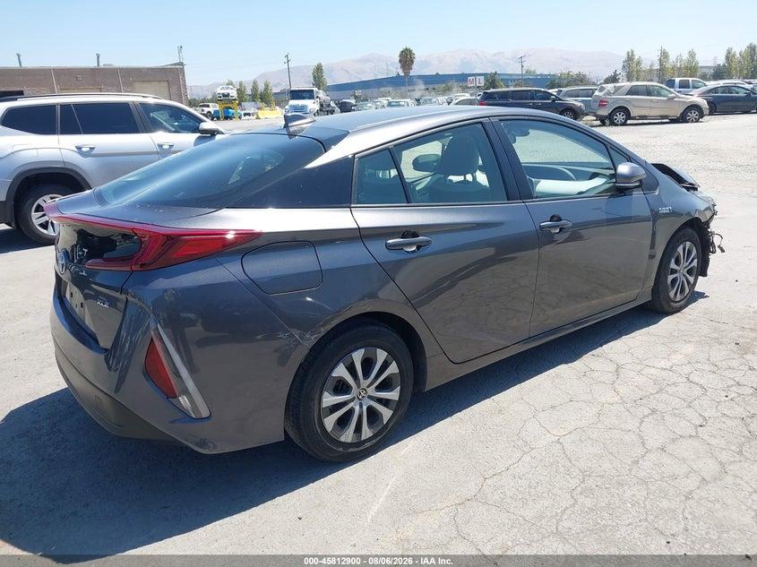 2022 Toyota Prius VIN JTDKAMFP1N3217824 IAAI salvage auction — RIGHT FRONT, Wait Title, sold $9,600 on 2026-10-01 (photo 4)