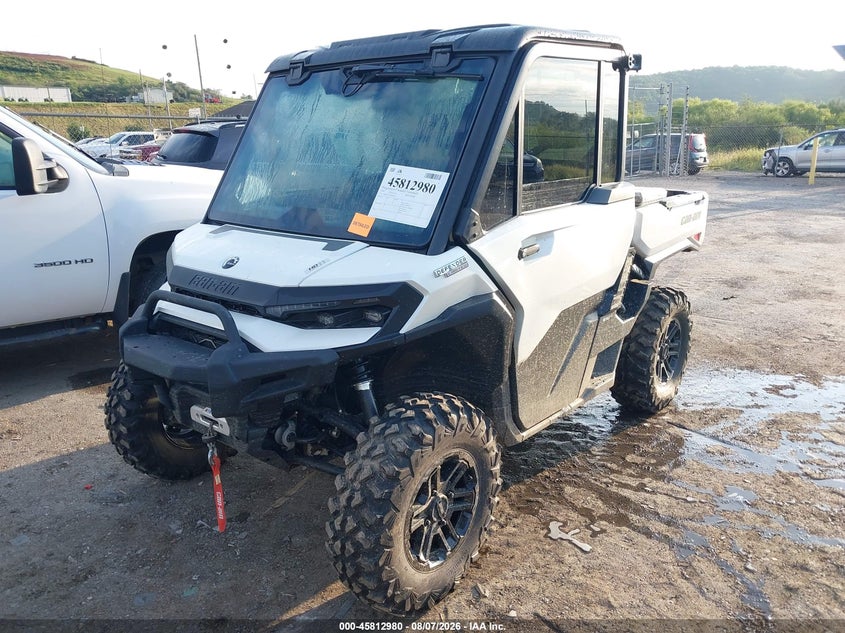 2026 Can-am/ brp Traxter VIN 3JBKVAX42TK007878 IAAI salvage auction — WATER/FLOOD, Salvage Title, sold $17,550 on 2026-09-08 (photo 2)