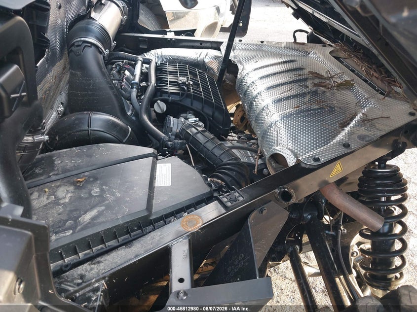 2026 Can-am/ brp Traxter VIN 3JBKVAX42TK007878 IAAI salvage auction — WATER/FLOOD, Salvage Title, sold $17,550 on 2026-09-08 (photo 9)