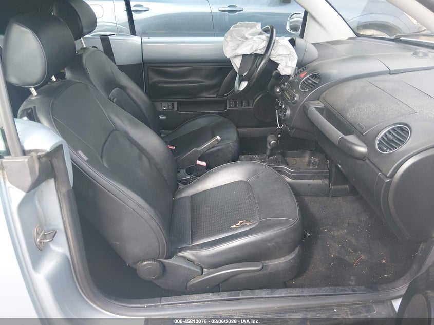 2010 Volkswagen Beetle VIN 3VWRW3AL9AM002938 IAAI salvage auction — LEFT FRONT, Salvage (Massachusetts), sold $100 on 2026-09-15 (photo 5)