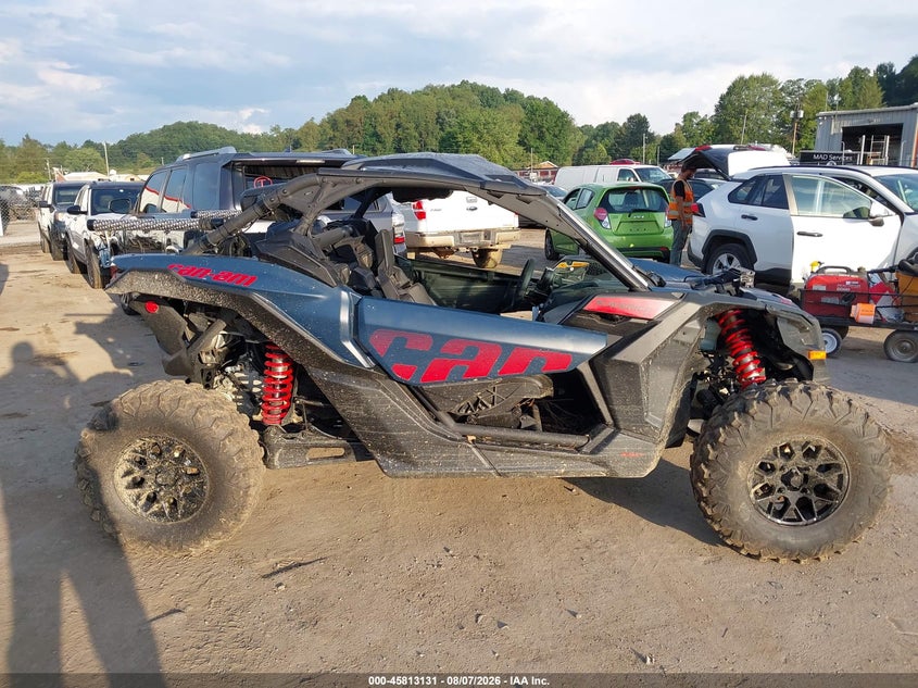 2026 Can-am/ brp Maverick VIN 3JBVGAV4XTE001089 IAAI salvage auction — WATER/FLOOD, Salvage Title, sold $12,300 on 2026-09-15 (photo 4)