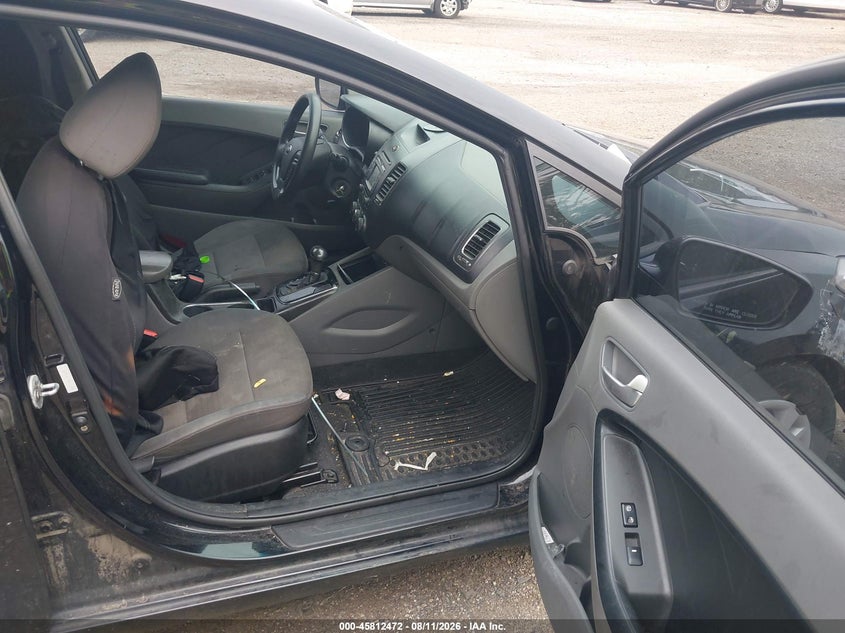 2017 Kia Forte VIN 3KPFL4A73HE111990 IAAI salvage auction — NORMAL WEAR, Clear (Pennsylvania), sold $875 on 2026-08-20 (photo 5)
