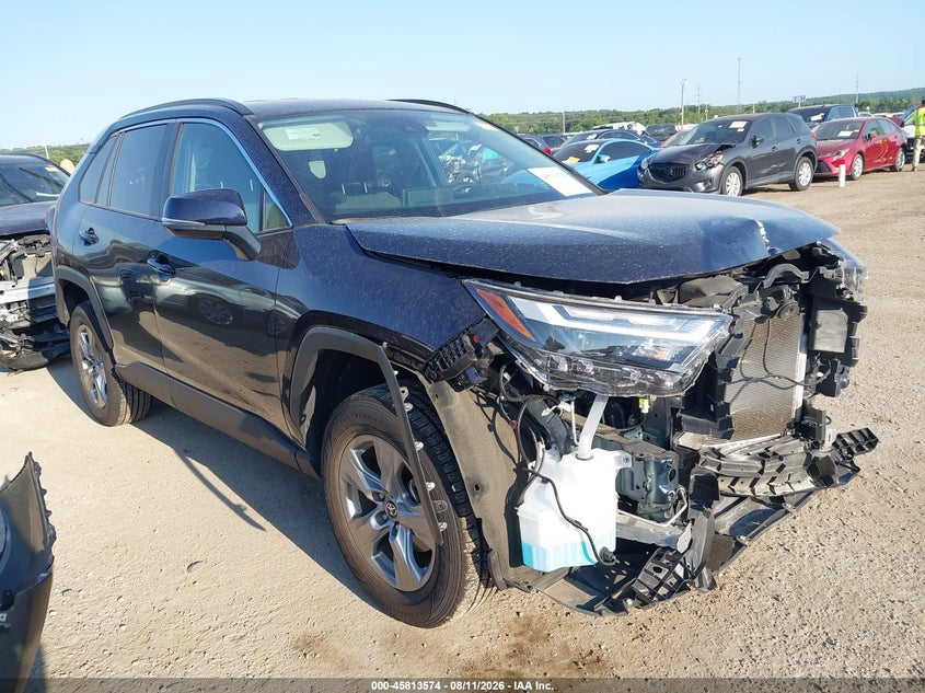 2025 Toyota Rav4 VIN 2T3P1RFV3SW560273 — IAAI salvage auction photo