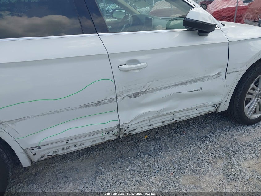 2019 Audi Q5 VIN WA1BNAFY6K2119010 IAAI salvage auction — LEFT & RIGHT, Salvage Title, sold $7,775 on 2026-08-28 (photo 6)