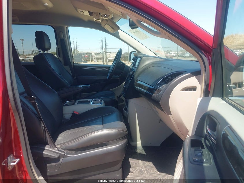 2012 Chrysler Town & country VIN 2C4RC1BG8CR383243 IAAI salvage auction — NORMAL WEAR, Clear - Dealer Only (California), sold $425 on 2026-08-21 (photo 5)