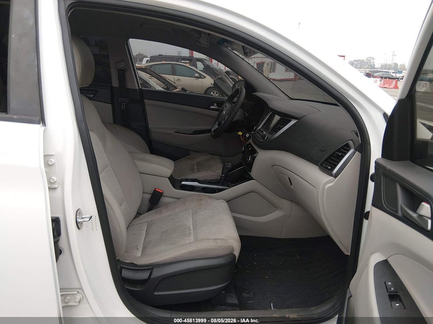 2018 Hyundai Tucson VIN KM8J33A40JU670300 IAAI salvage auction — THEFT, Wait Title, sold $2,150 on 2026-10-05 (photo 5)