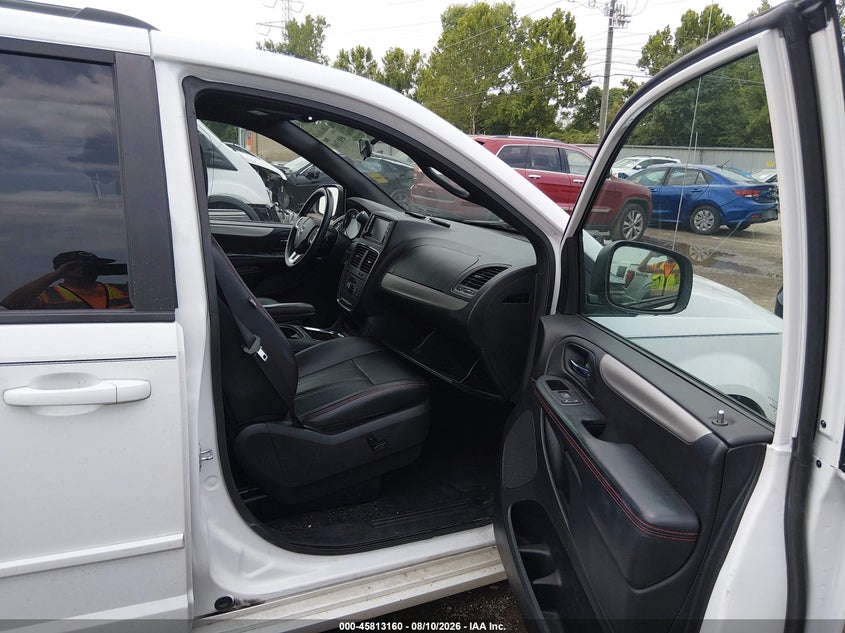 2016 Dodge Caravan VIN 2C4RDGEG0GR371251 IAAI salvage auction — NORMAL WEAR, Clear (Montana), sold $1,300 on 2026-08-29 (photo 5)