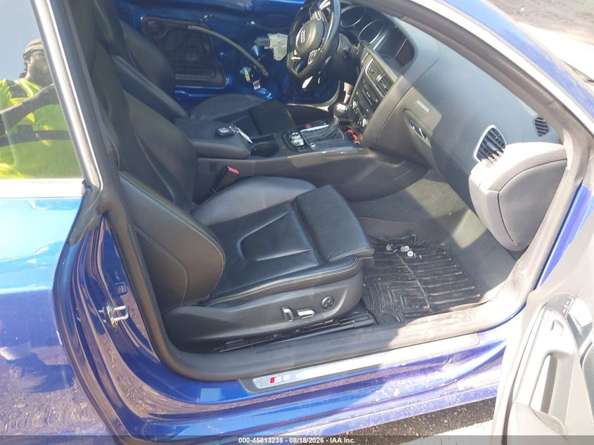 2015 Audi S5 VIN WAUCGAFR0FA027588 IAAI salvage auction — FRONT END, Wait Title, sold $3,500 on 2026-09-04 (photo 5)