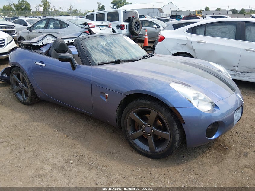 2007 Pontiac Solstice VIN 1G2MB35B97Y137378 IAAI salvage auction — REAR END, Salvage (Ohio), sold $450 on 2026-08-27 (photo 1)