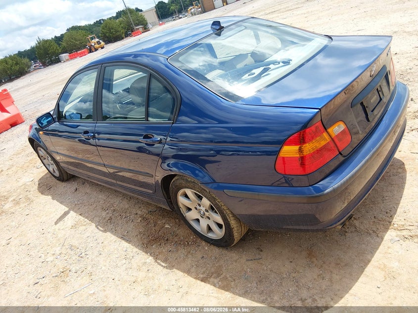 2004 BMW 3er VIN WBAET37434NJ82368 IAAI salvage auction — REAR END, Salvage (North Carolina), sold $1,625 on 2026-09-08 (photo 3)