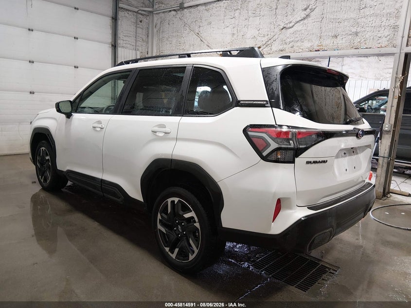 2025 Subaru Forester VIN JF2SLDNC8SH615315 IAAI salvage auction — SIDE, Wait Title, sold $10,600 on 2026-09-18 (photo 3)