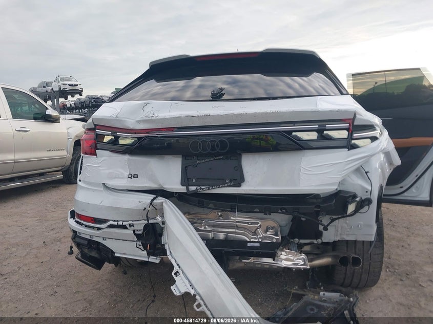 2025 Audi Rs q8 VIN WU1ARBF14SD040439 IAAI salvage auction — REAR END, Salvage Title, sold $67,000 on 2026-09-14 (photo 6)