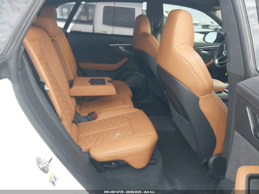 2025 Audi Rs q8 VIN WU1ARBF14SD040439 IAAI salvage auction — REAR END, Salvage Title, sold $67,000 on 2026-09-14 (photo 8)