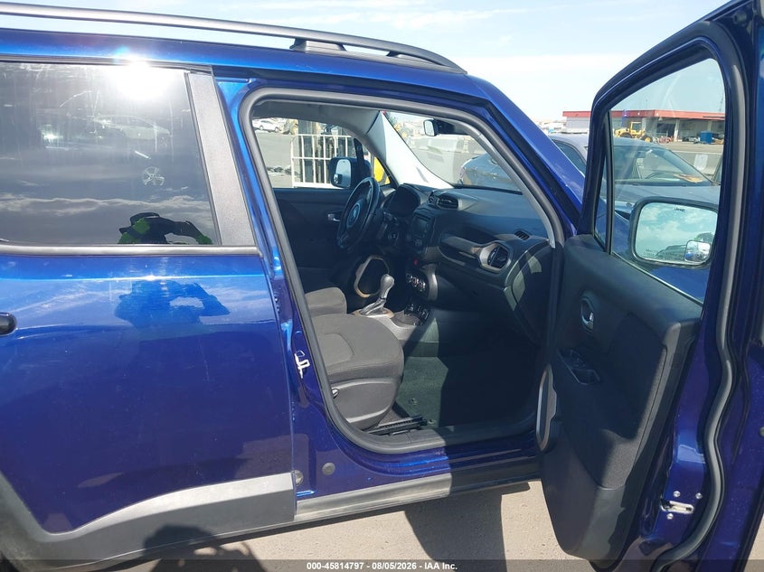 2017 Jeep Renegade VIN ZACCJBBB0HPG39683 IAAI salvage auction — SIDE, Salvage Title, sold $1,600 on 2026-08-20 (photo 5)
