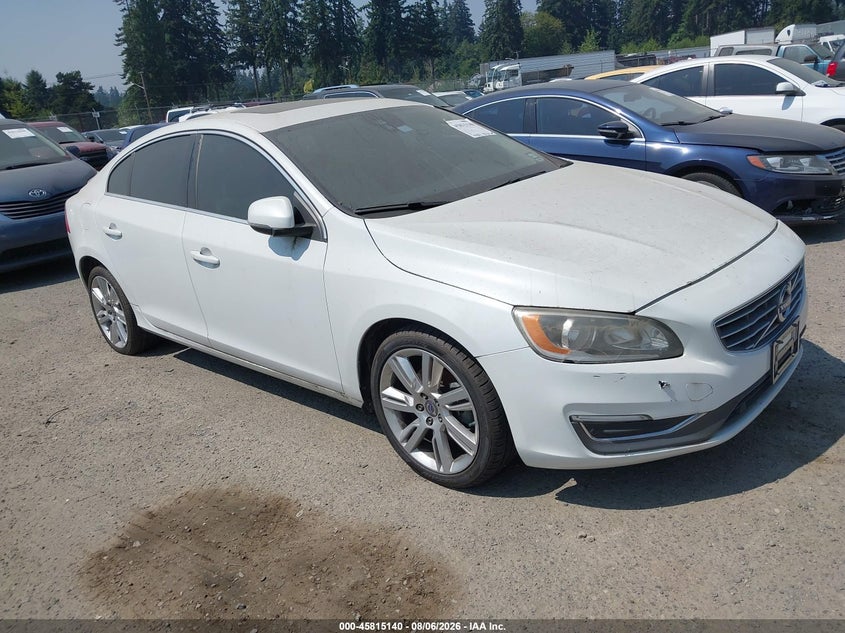 2018 Volvo VIN LYV402HK2JB160081 IAAI salvage auction — NORMAL WEAR, Clear (Washington), sold $525 on 2026-09-16 (photo 1)