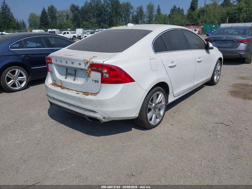 2018 Volvo VIN LYV402HK2JB160081 IAAI salvage auction — NORMAL WEAR, Clear (Washington), sold $525 on 2026-09-16 (photo 4)