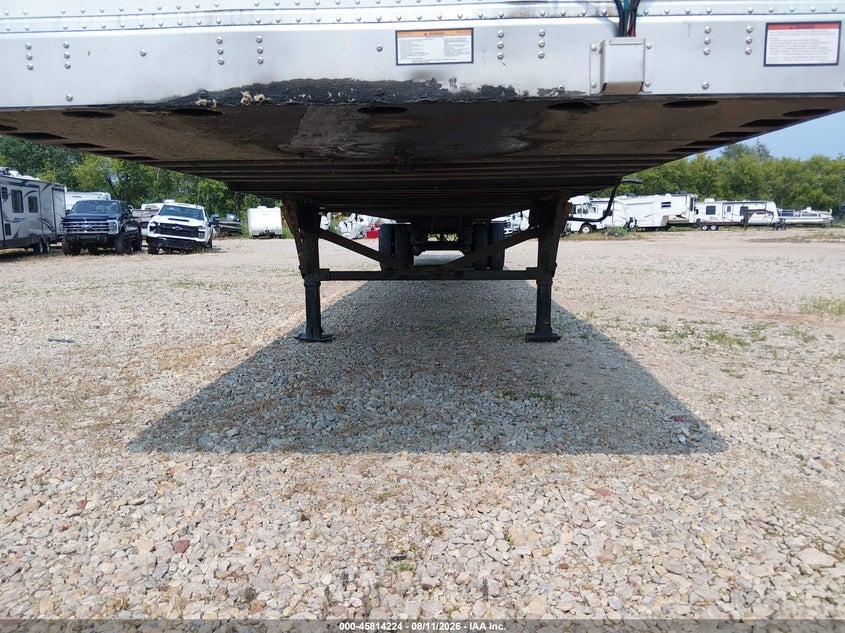 2019 Great dane trailers Unknown VIN 1GRAP0622KT126263 IAAI salvage auction — STORM DAMAGE, Wait Title, sold $2,900 on 2026-09-30 (photo 5)