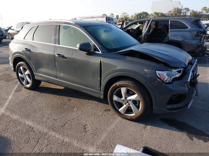 2020 Audi Q3 VIN WA1BECF33L1006039 — IAAI salvage auction photo