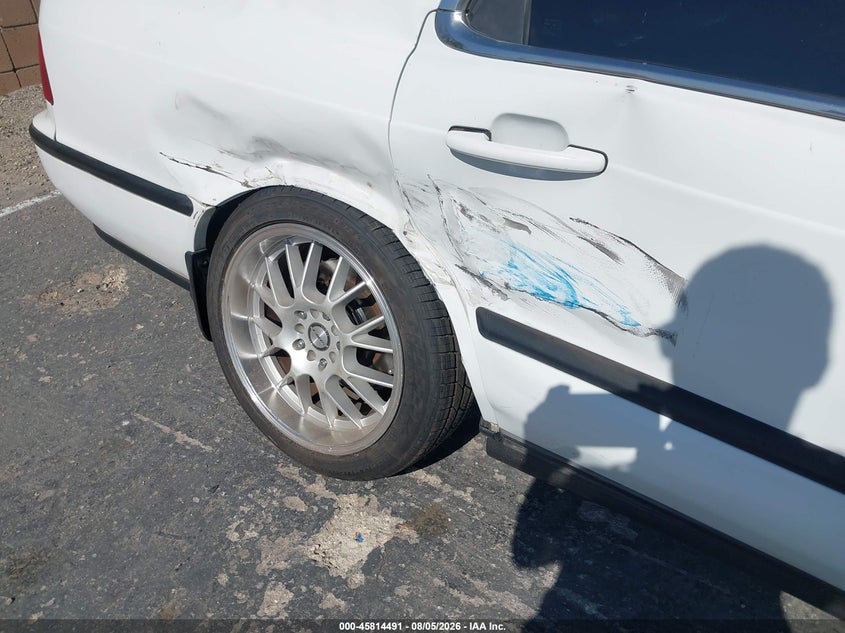 1991 Acura Legend VIN JH4KA7669MC037688 IAAI salvage auction — RIGHT SIDE, Salvage (California), sold $375 on 2026-09-02 (photo 6)