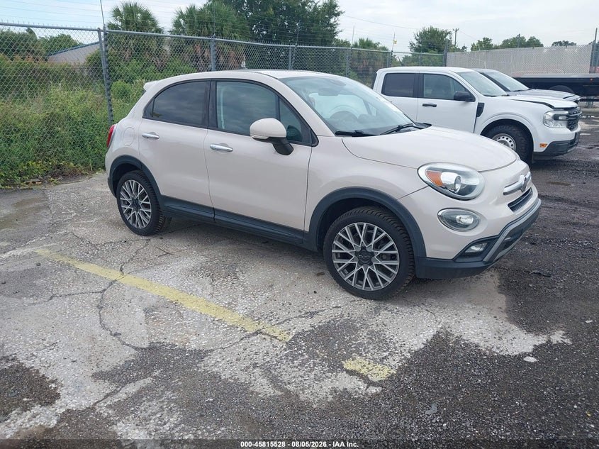 2016 Fiat 500x VIN ZFBCFXCT9GP338964 IAAI salvage auction — NORMAL WEAR, Clear (Florida), sold $425 on 2026-08-12 (photo 1)