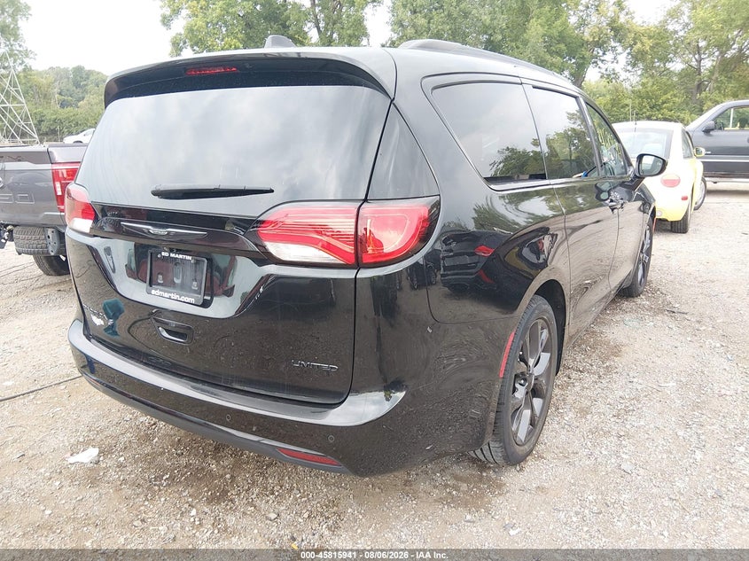 2018 Chrysler Pacifica VIN 2C4RC1GG4JR186558 IAAI salvage auction — FRONT END, Wait Title, sold $4,050 on 2026-10-10 (photo 4)