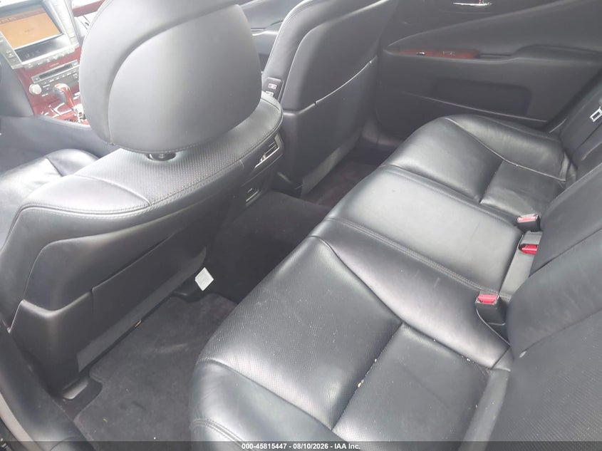 2010 Lexus Ls 460 VIN JTHBL5EF5A5099167 IAAI salvage auction — NORMAL WEAR, Repossession Paperwork (South Carolina), sold $1,900 on 2026-09-05 (photo 8)