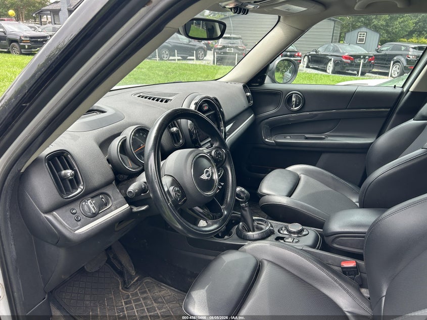 2017 Mini Countryman VIN WMZYT5C32H3D81375 IAAI salvage auction — NORMAL WEAR, Salvage Title, sold $1,000 on 2026-08-17 (photo 5)