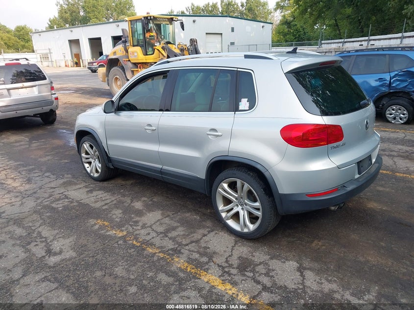 2013 Volkswagen Tiguan VIN WVGBV3AX9DW624160 IAAI salvage auction — NORMAL WEAR, Clear (Michigan), sold $1,300 on 2026-08-17 (photo 3)