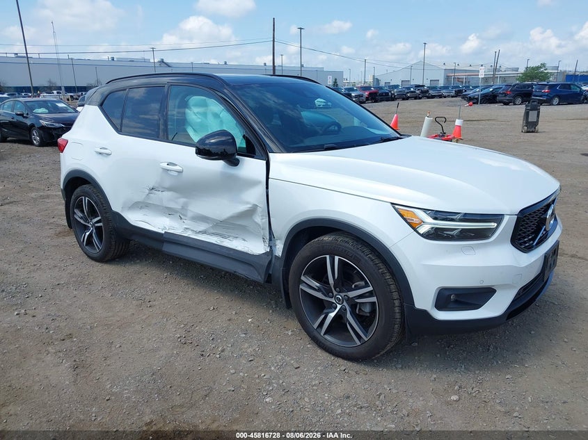 2022 Volvo Xc40 VIN YV4162UM3N2742851 — IAAI salvage auction photo