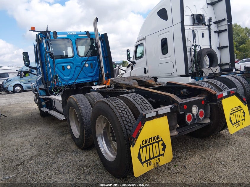 2022 Freightliner New cascadia 126 VIN 3AKJHLDR3NSLH0929 IAAI salvage auction — FRONT END, Clear (Oklahoma), sold $22,100 on 2026-10-02 (photo 3)