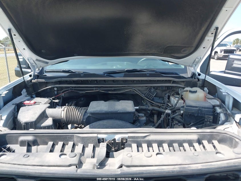 2022 Chevrolet Silverado VIN 1GC4WLE79NF232348 IAAI salvage auction — RIGHT FRONT, Salvage Title, sold $18,600 on 2026-08-22 (photo 9)