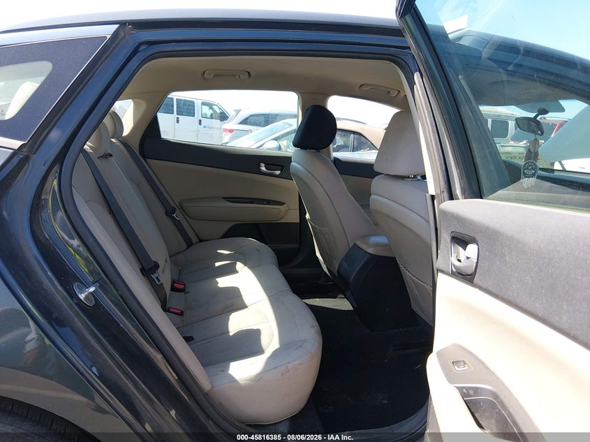 2016 Kia Optima VIN KNAGT4L34G5073501 IAAI salvage auction — FRONT END, Wait Title, sold $775 on 2026-08-20 (photo 8)