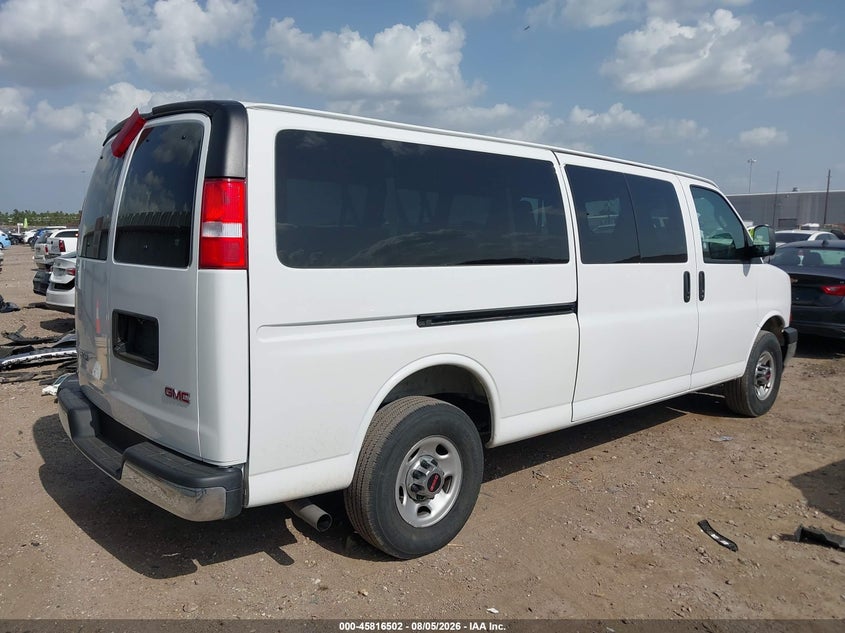 2025 Gmc Savana VIN 1GJZ7PFP0S1214167 IAAI salvage auction — ROOF, Salvage Title, sold $24,650 on 2026-08-13 (photo 4)