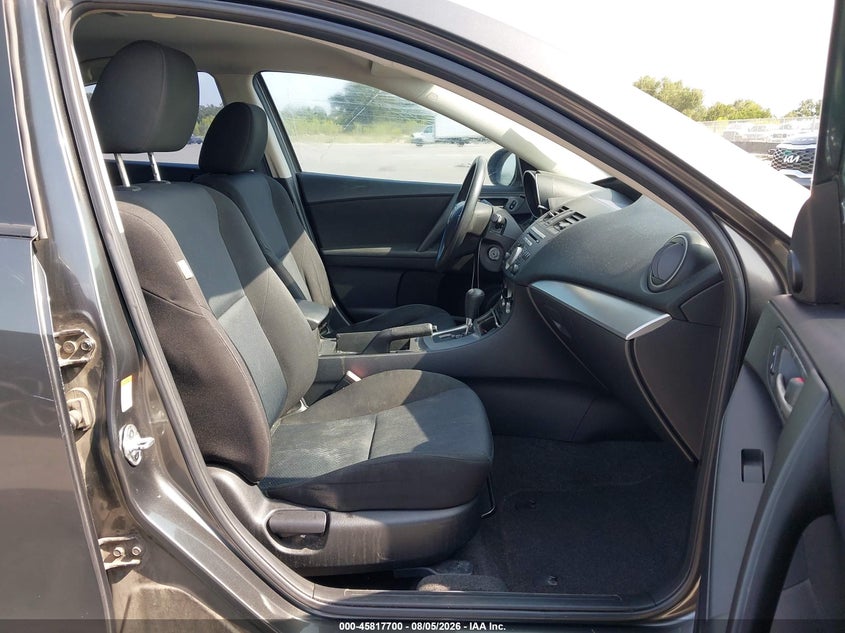 2011 Mazda 3 VIN JM1BL1VG6B1401870 IAAI salvage auction — NORMAL WEAR, Clear (Texas), sold $775 on 2026-08-22 (photo 5)