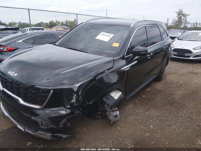 2025 Kia Sorento VIN 5XYRLDJC4SG313449 IAAI salvage auction — FRONT & REAR, Wait Title, sold $10,300 on 2026-10-04 (photo 2)