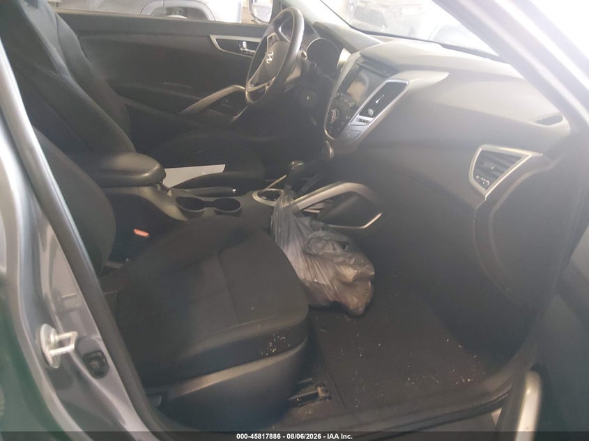2014 Hyundai Veloster VIN KMHTC6AD4EU214803 IAAI salvage auction — NORMAL WEAR, Clear (Tennessee), sold $800 on 2026-08-23 (photo 5)