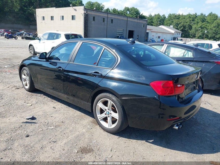 2015 BMW 3er VIN WBA3B5C52FP654278 IAAI salvage auction — NORMAL WEAR, Salvage Title, sold $2,925 on 2026-08-14 (photo 3)