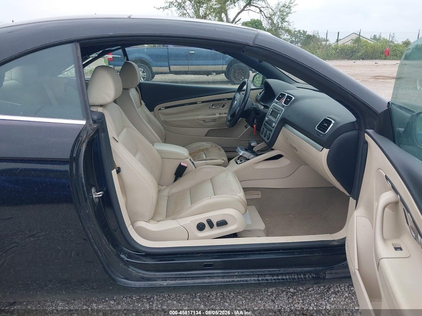 2007 Volkswagen Eos VIN WVWDA71F67V001287 IAAI salvage auction — NORMAL WEAR, Clear (Illinois), sold $300 on 2026-08-11 (photo 5)