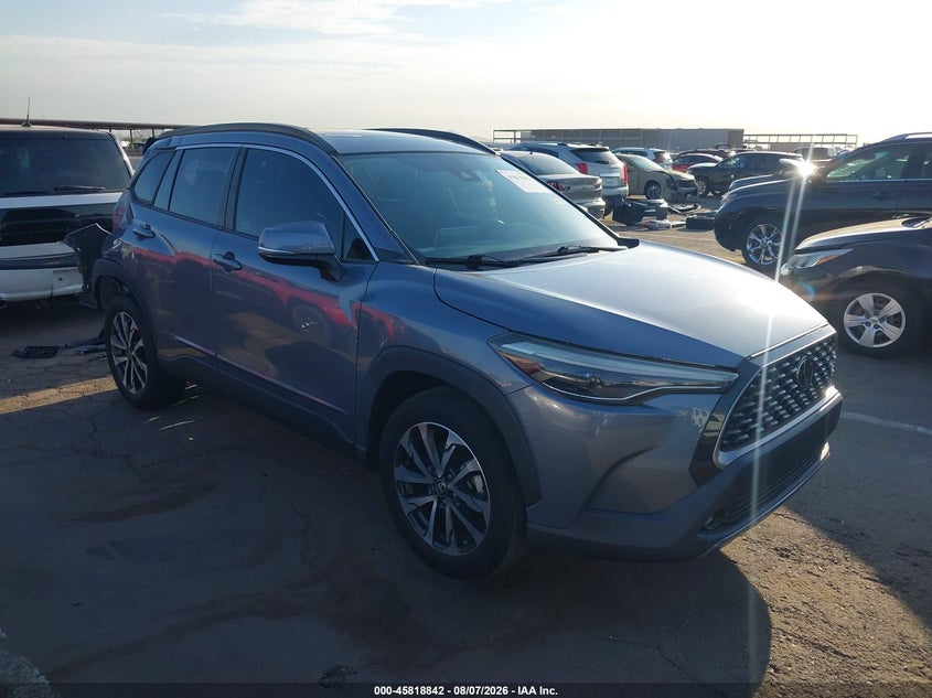 2022 Toyota Corolla cross VIN 7MUDAAAG8NV010835 — IAAI salvage auction photo