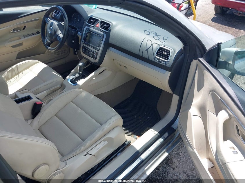 2012 Volkswagen Eos VIN WVWBW7AH5CV010096 IAAI salvage auction — NORMAL WEAR, Clear (Virginia), sold $325 on 2026-08-11 (photo 5)