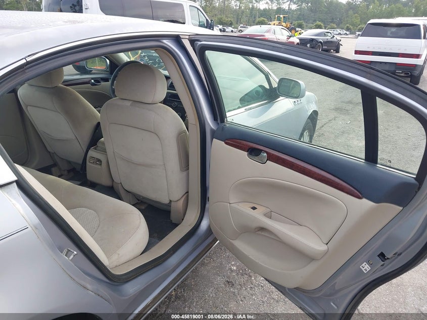 2006 Buick Lucerne VIN 1G4HP57206U162078 IAAI salvage auction — LEFT FRONT, Rebuildable (Florida), sold $300 on 2026-08-23 (photo 8)