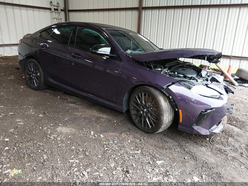 2025 BMW 2er VIN WBA33GG0XS7S20577 — IAAI salvage auction photo