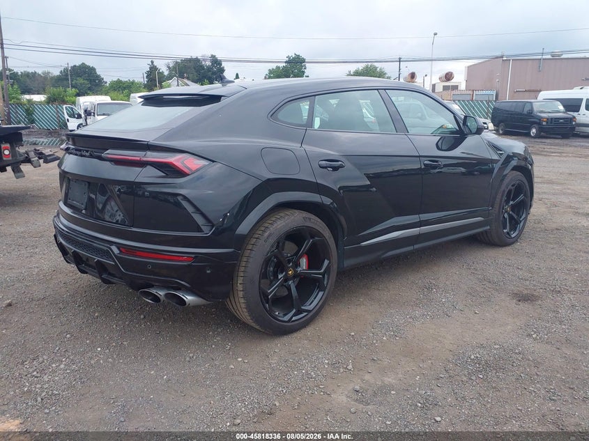 2020 Lamborghini Urus VIN ZPBUA1ZL6LLA06642 IAAI salvage auction — LEFT REAR, Clear (New York), sold $109,750 on 2026-08-10 (photo 4)