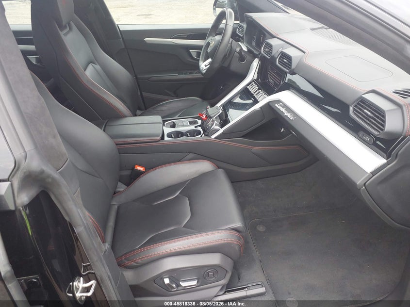 2020 Lamborghini Urus VIN ZPBUA1ZL6LLA06642 IAAI salvage auction — LEFT REAR, Clear (New York), sold $109,750 on 2026-08-10 (photo 5)