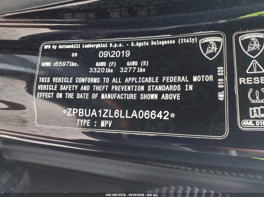 2020 Lamborghini Urus VIN ZPBUA1ZL6LLA06642 IAAI salvage auction — LEFT REAR, Clear (New York), sold $109,750 on 2026-08-10 (photo 9)